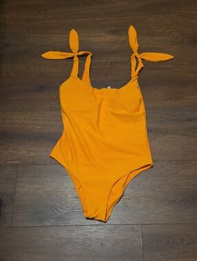Edition Express Tie-Shoulder Orange One-Piece Swimsuit size Medium